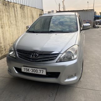 innova 8 chỗ