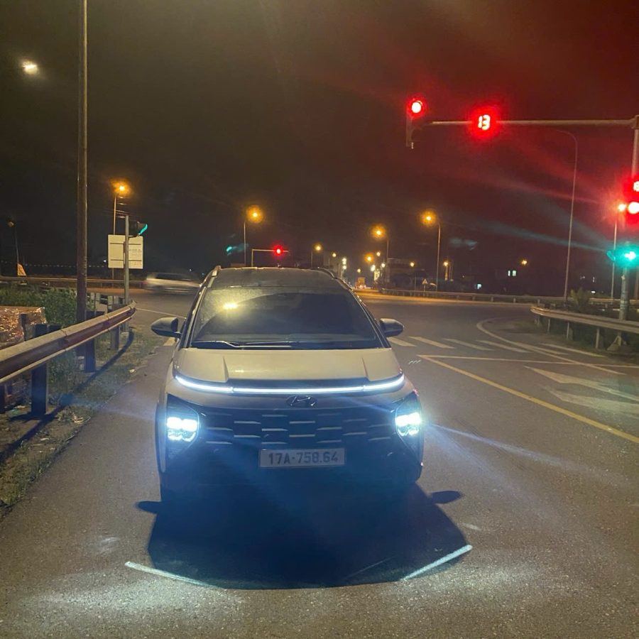 Hyundai stazgaerzx